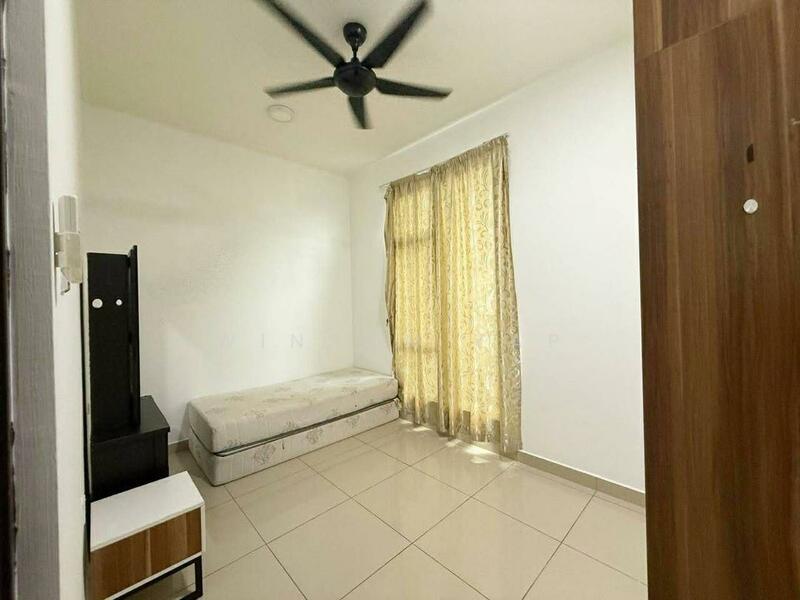 M Condominium @ Larkin - 5