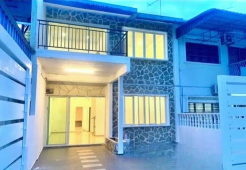 Taman Sri Kulai Baru Double Storey Terrace House - 2