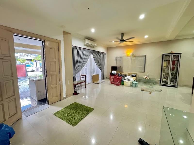 Bukit Jelutong - 5