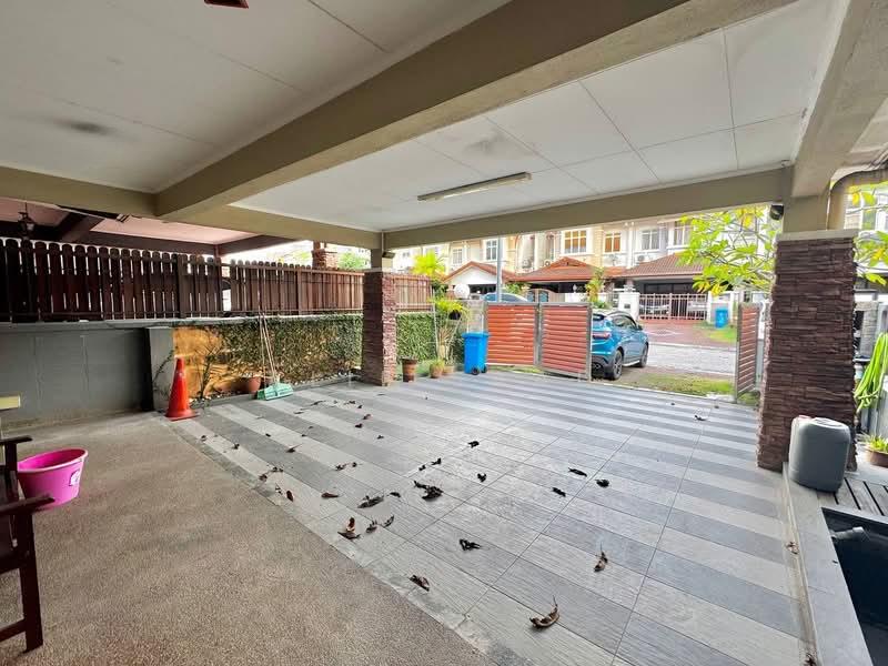 Bukit Jelutong - 3