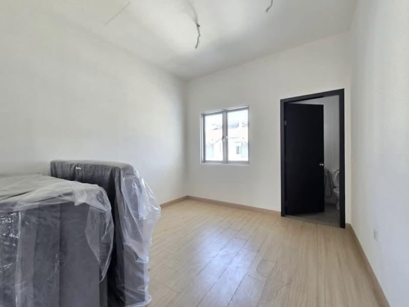 Bandar Bukit Raja Double Storey Corner House - 3