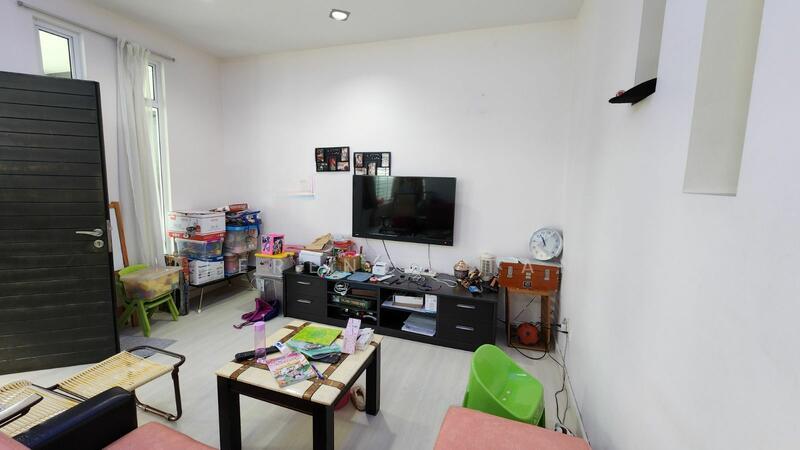 Cluster House at Bukit Indah - 3