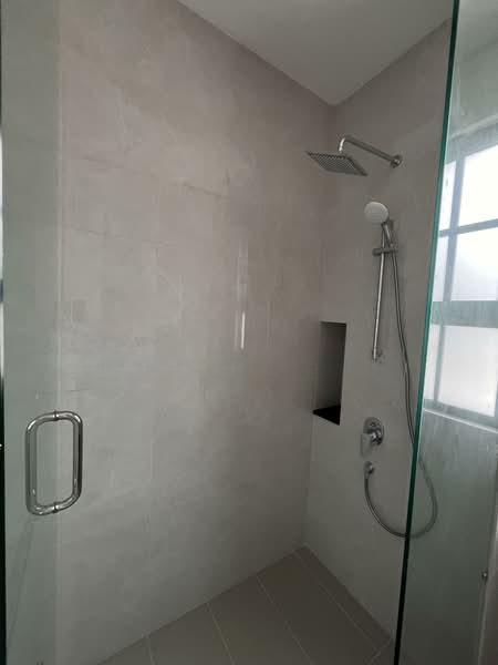 Precinct Arundina - 5