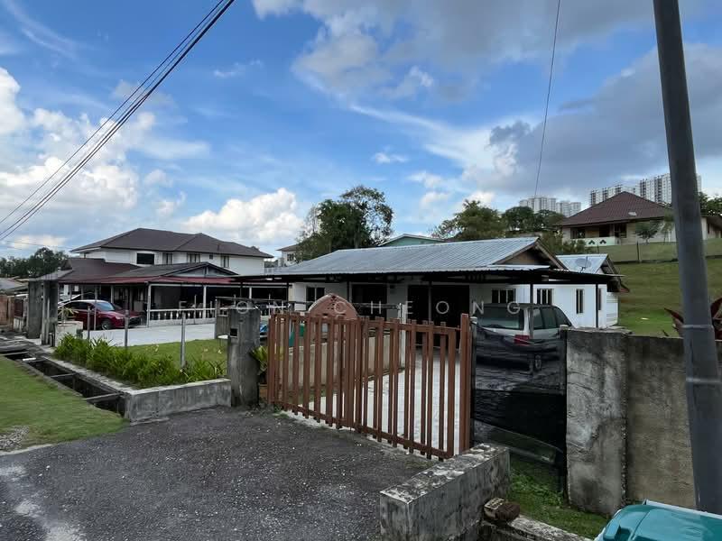 Kampung Dato Onn Jaafar - 5