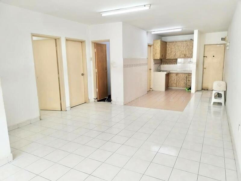 Flora Damansara Flat - 4