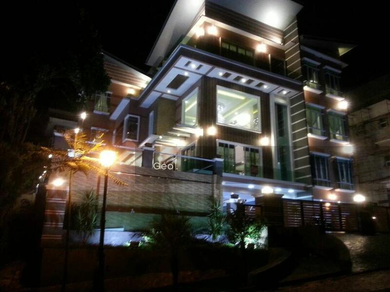 Bungalow at Seri Kembangan - 2