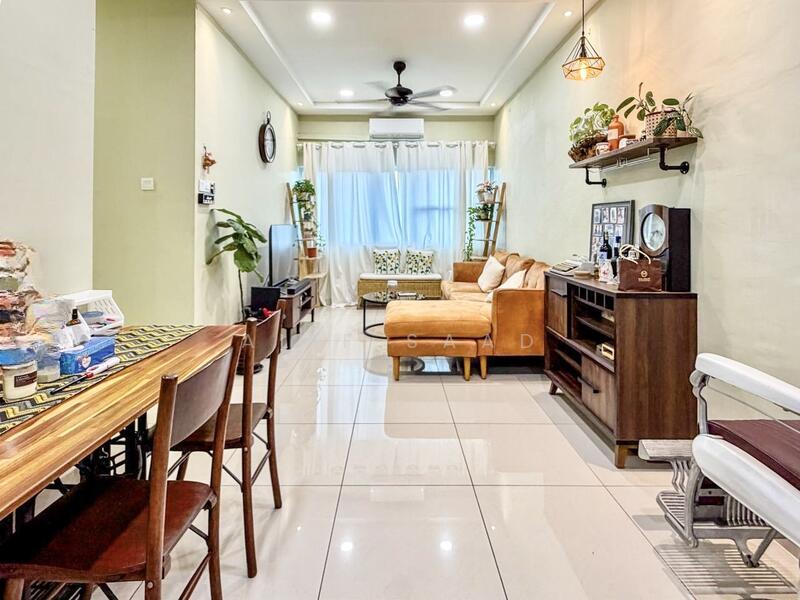 1 Razak Mansion - 3