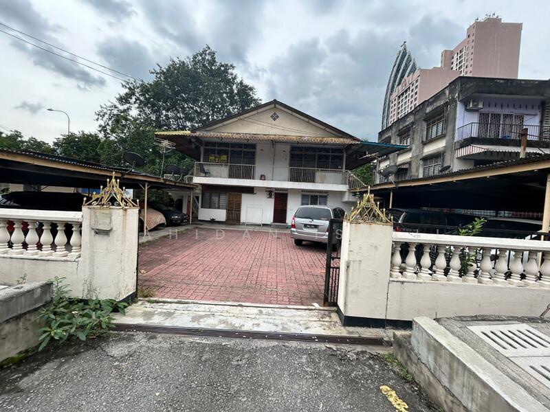 Jalan Raja Abdullah - 1