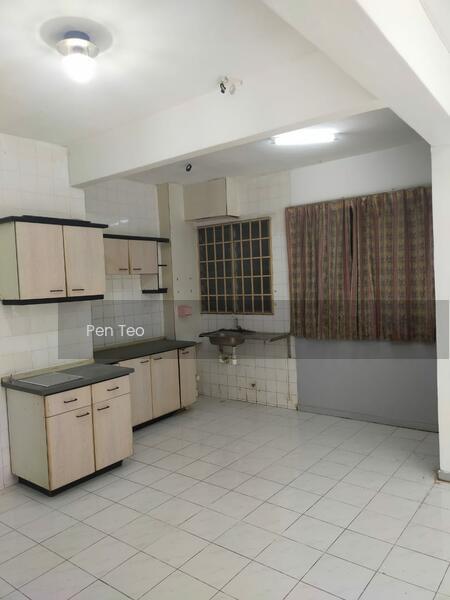 Vista Condominium - 5