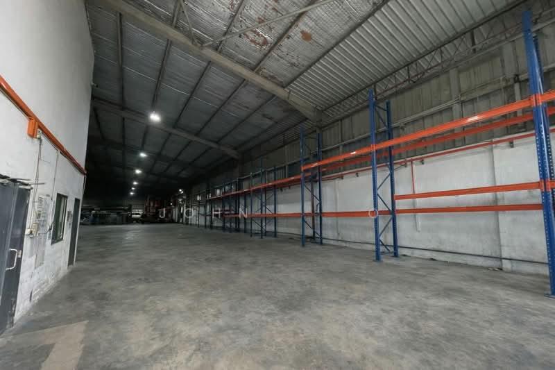 Jalan Kempas Lama @ Impian Emas 1.5 Storey Semi-Detached Factory For Sale - 4