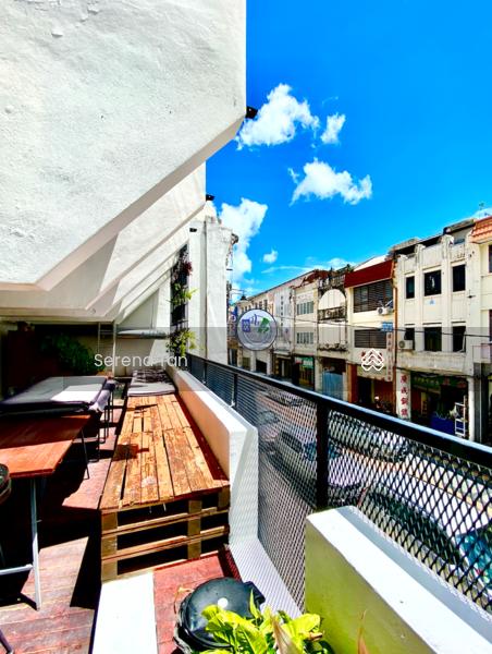 Stunning 5.5-Storey Postwar Hotel on Campbell Street for Sale - 2