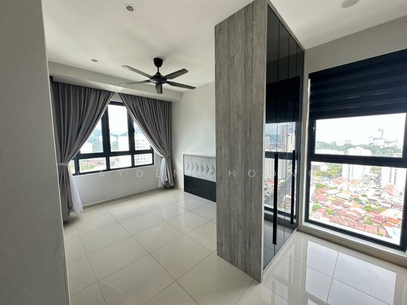 Golden Triangle 2 - 4