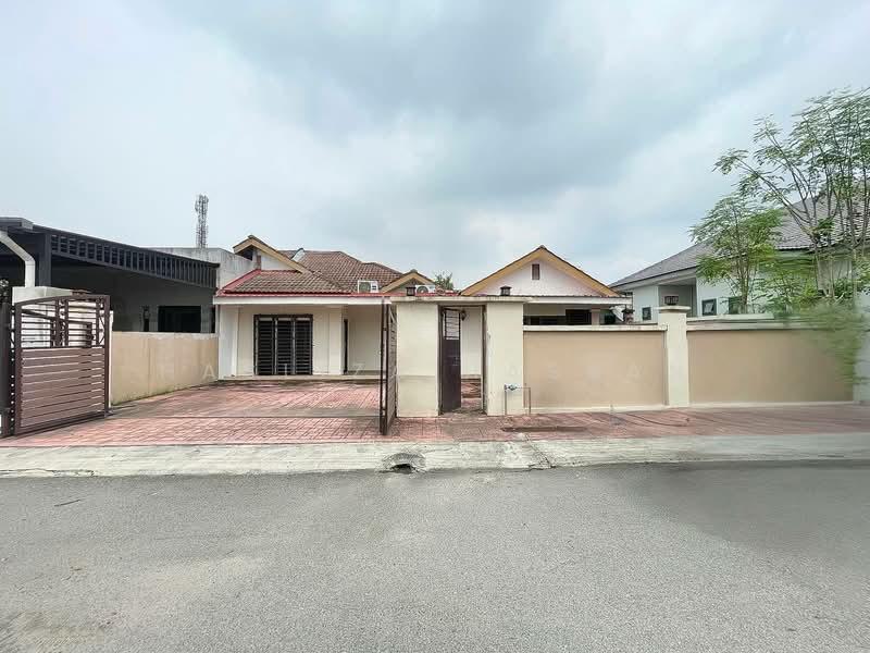 Taman Seri Baiduri - 2