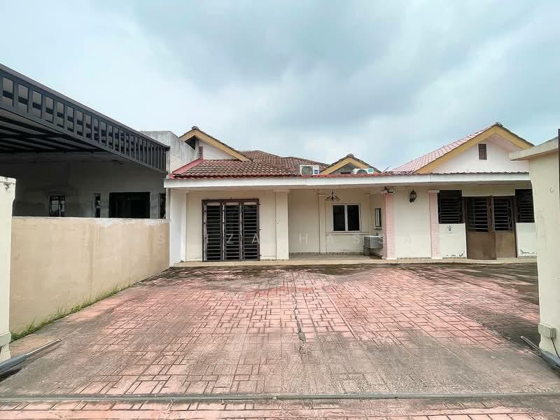 Taman Seri Baiduri - 3