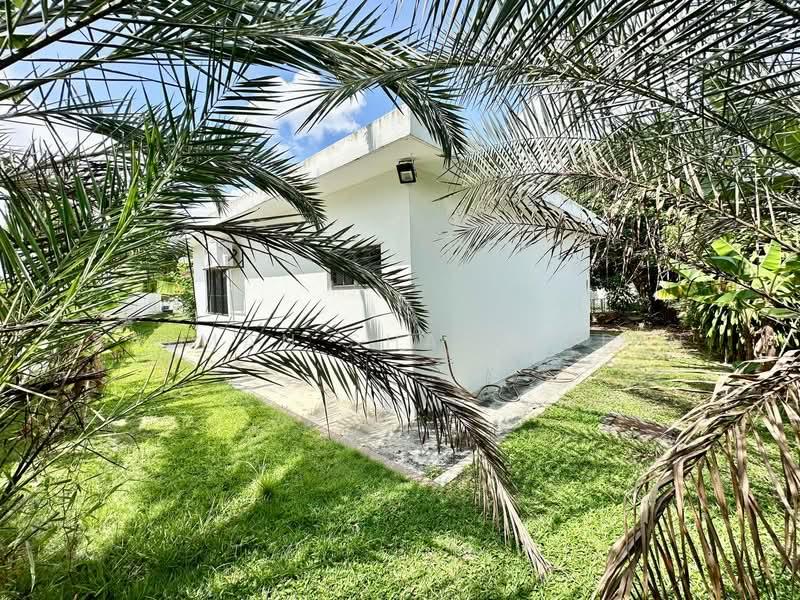 Double Storey Bungalow Jalan Sultan Muhammad Seksyen 9 Shah Alam - 4