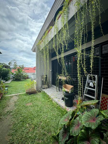 LANDED 2 STOREY AT GELUGOR AT JALAN PEMANCAR GOOD CONDITION VIEW TO OFFER - 2