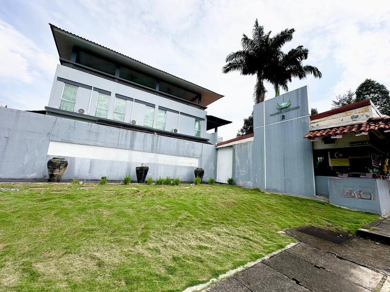 Gombak - 4