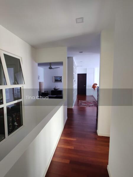 Renovated Semi-D on Quiet Street - 4