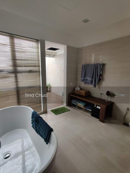 Renovated Semi-D on Quiet Street - 3