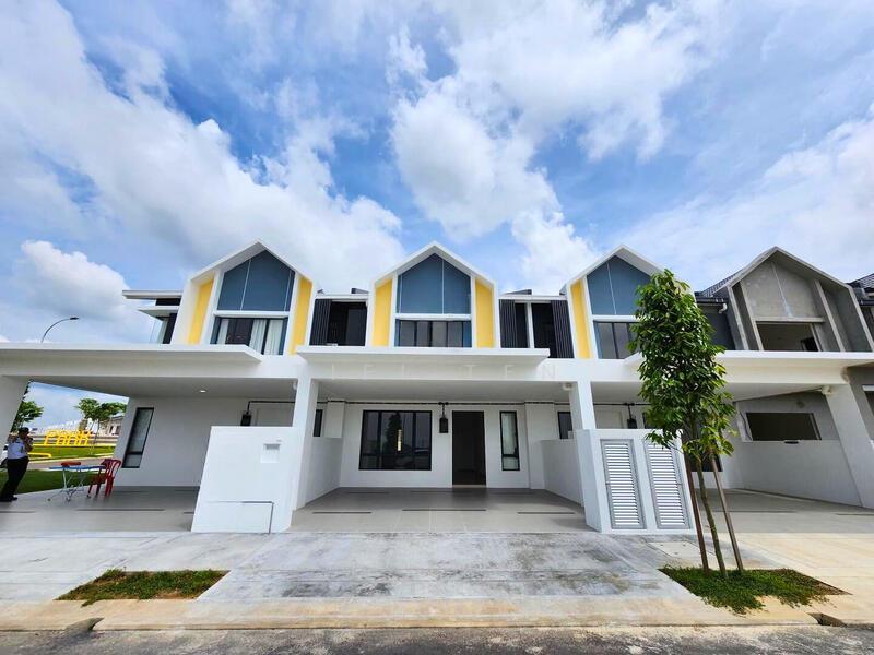 2 Storey Ready Move In Hill Top Eka Heights Lumina Ferra Verra Meora - 1