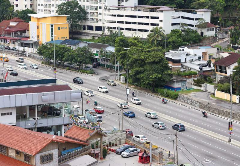 Mainroad facing commercial bungalow, 7,300sf land - 5