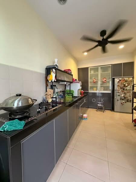 RM650k! 20x65ft! 4R3B! Fully Extended Good Condition Bandar Bukit Raja Klang 2 Sty Terrace House - 3