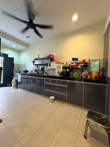 RM650k! 20x65ft! 4R3B! Fully Extended Good Condition Bandar Bukit Raja Klang 2 Sty Terrace House - 4