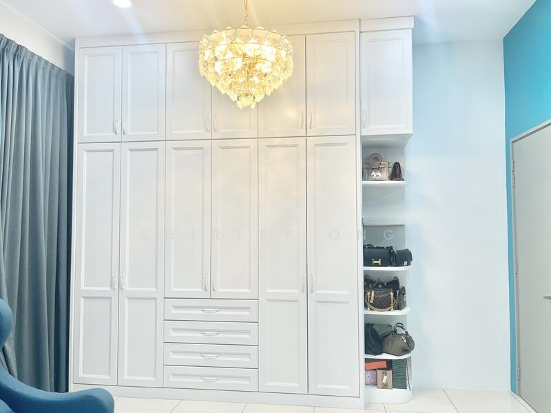 Zero-Lot Bungalow at Alma - 3