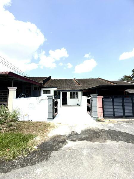 Taman Pasir Putih - 1