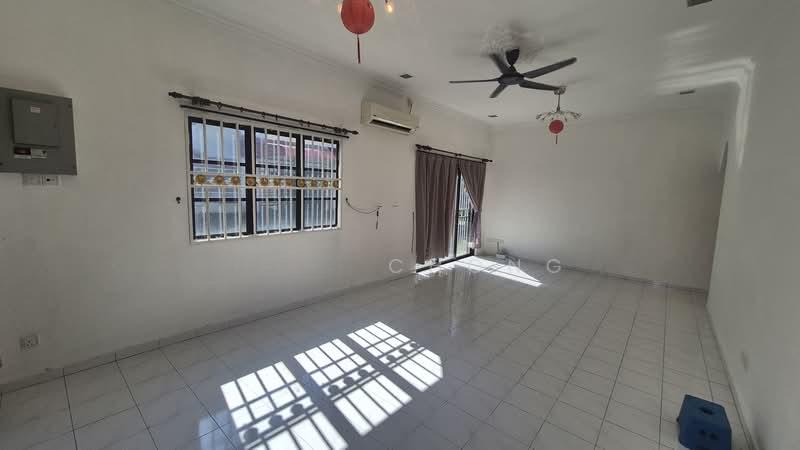 Bercham Single Storey Bungalow Good Condition For Sale - 3