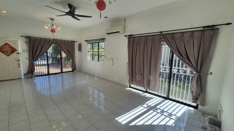 Bercham Single Storey Bungalow Good Condition For Sale - 2