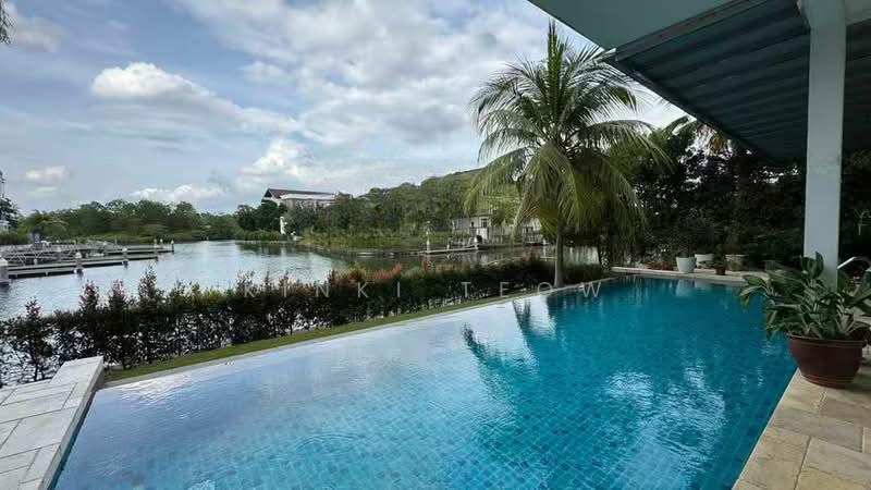 Emerald Bay Emerald Bay Emeralds Bays - 2