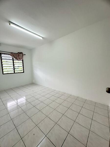 Halaman Kenanga - 4