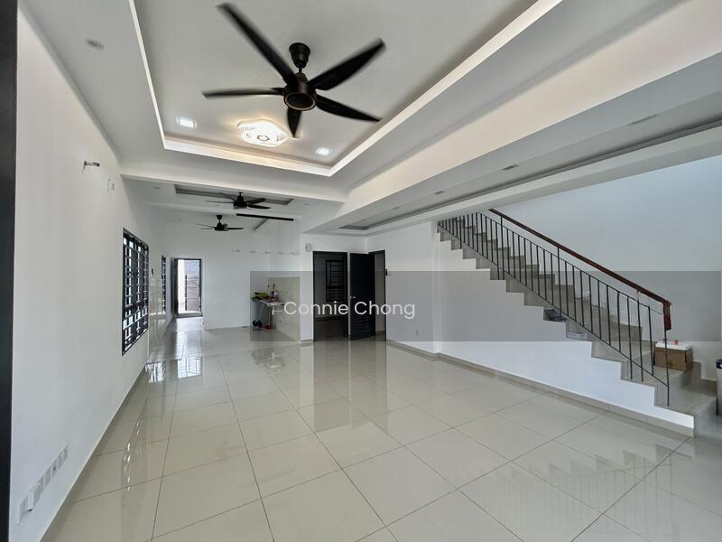 (END LOT) DOUBLE STOREY @ WOODBURY MAHKOTA HILLS, LENGGENG - 2