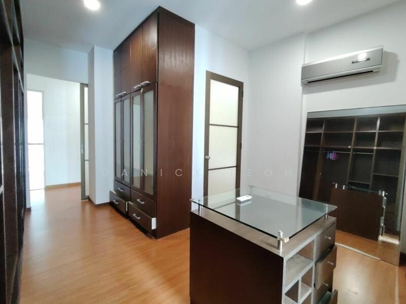 Tanjung Beach Condominium - 4