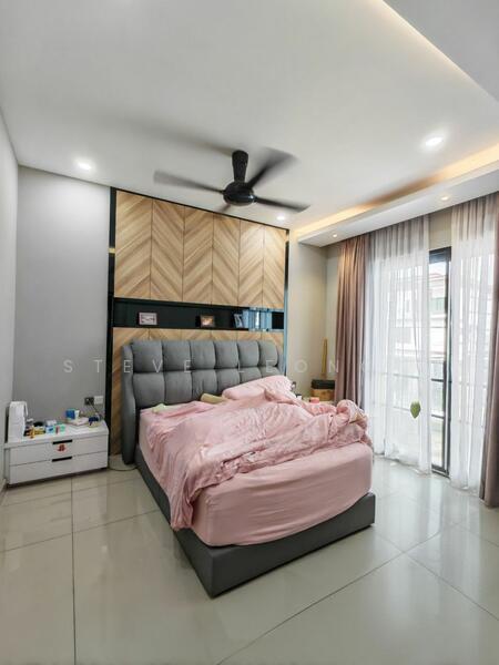 Setia Utama 1 - 5