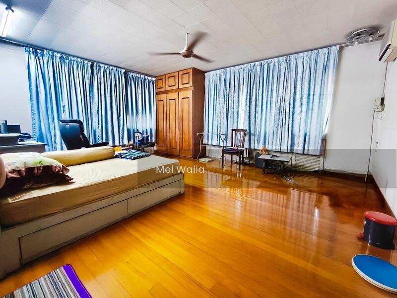 Ukay Heights Bungalow - 4