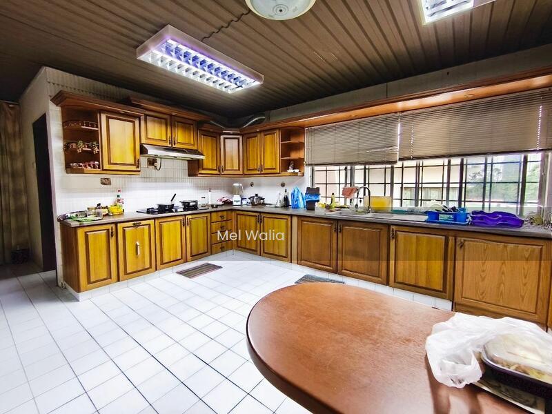 Ukay Heights Bungalow - 5