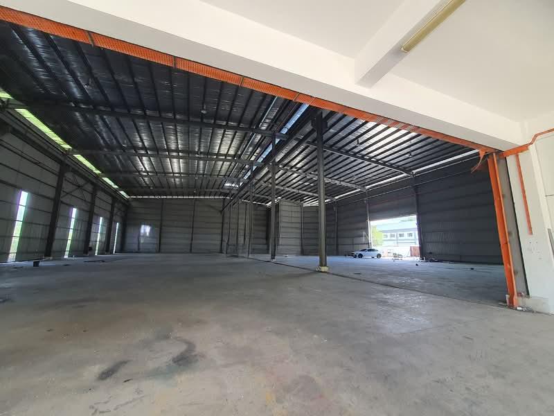 Nilai 3 Wholesale Centre - 2