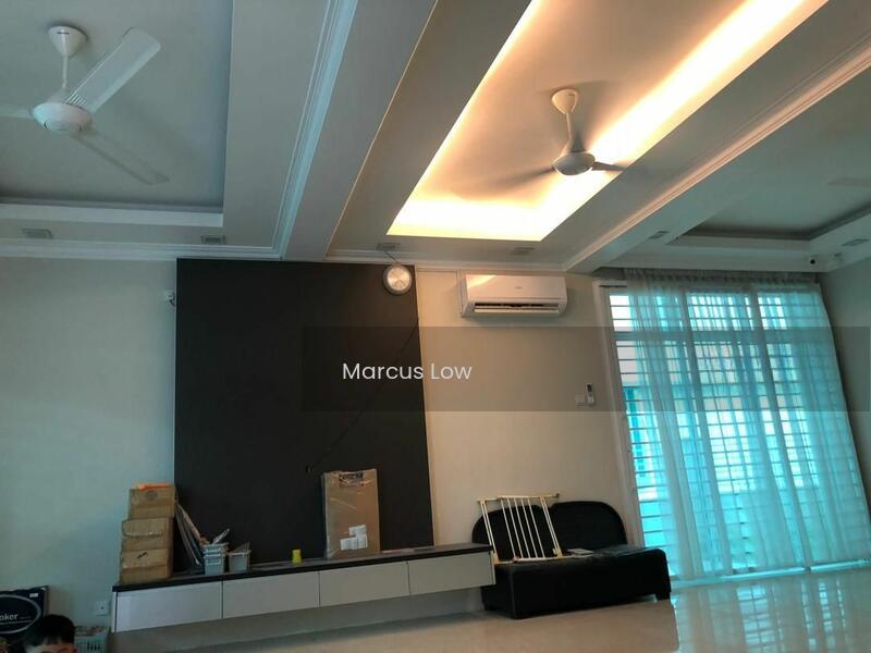 Semi-D house at Bandar Saujana Putra - 1