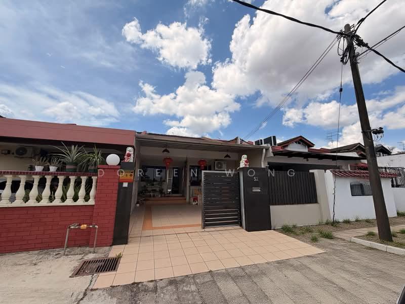 Taman daya Single Storey house for Sales - 4