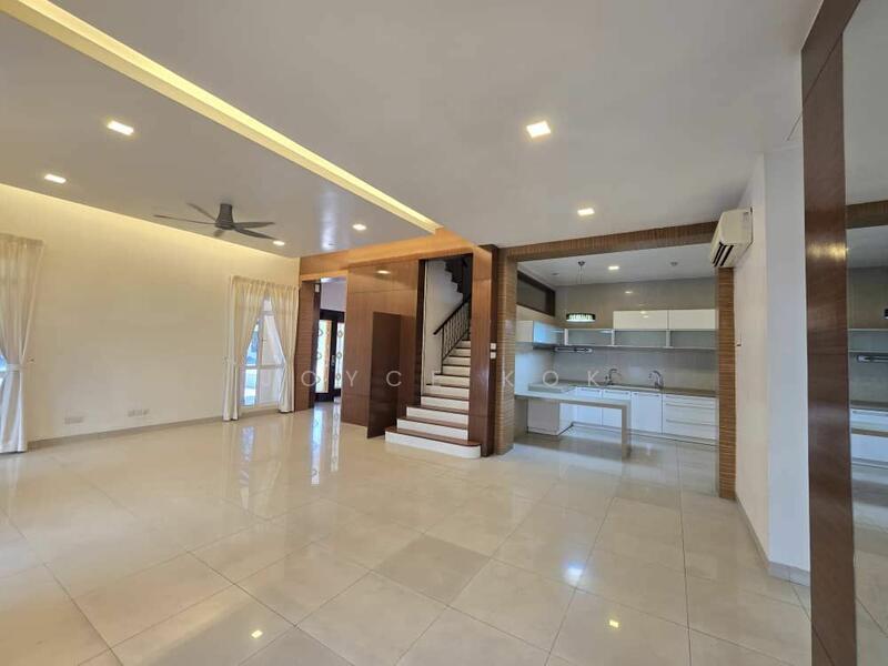 Semi-Detached House at Damansara Legenda - 3