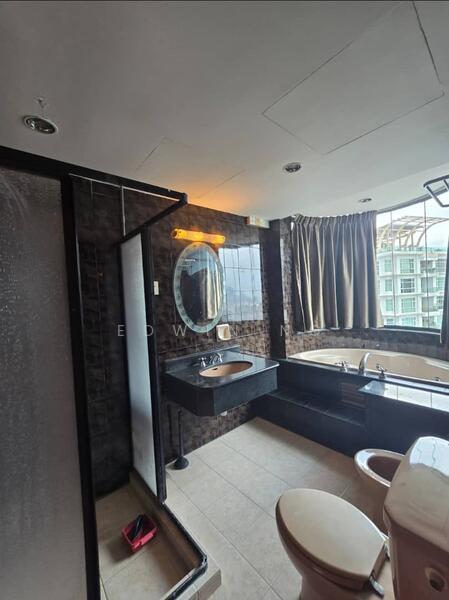Silverton Condominium - 3
