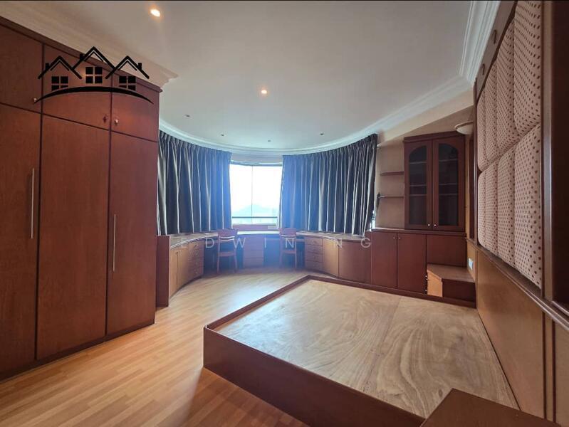 Silverton Condominium - 4