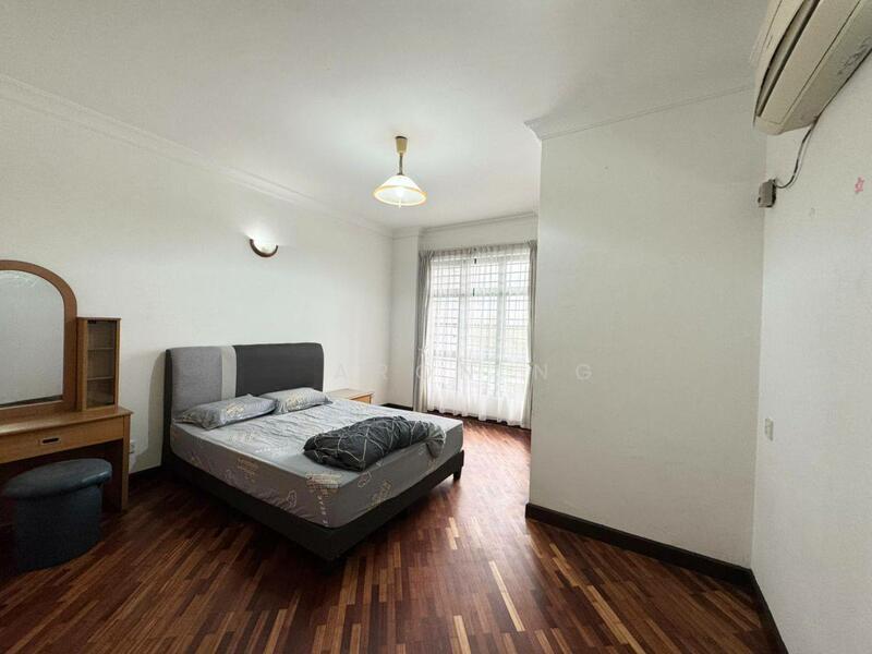 The Straits View Condominium - 2