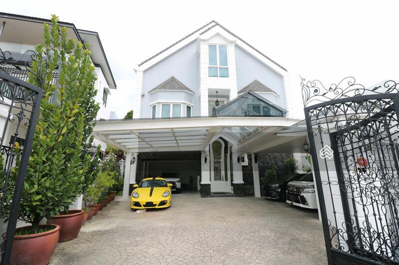 Bungalow at Bukit Damansara - 1