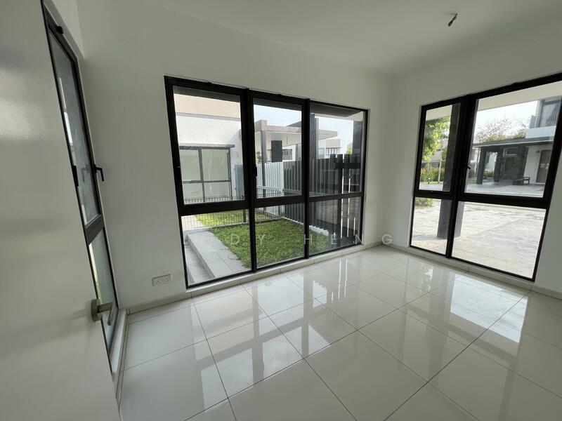 Emerald Residence Semi-D Type D - 5