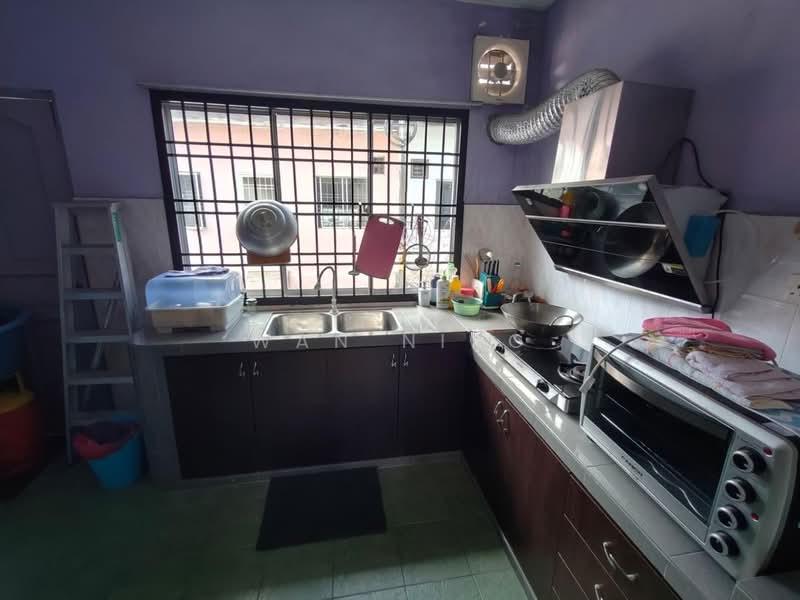 Setia Indah /Double Storey /End lot / Renovated / - 3