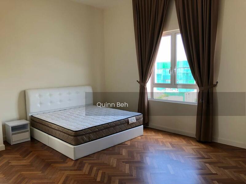 Quayside Seafront Resort Condominiums - 2