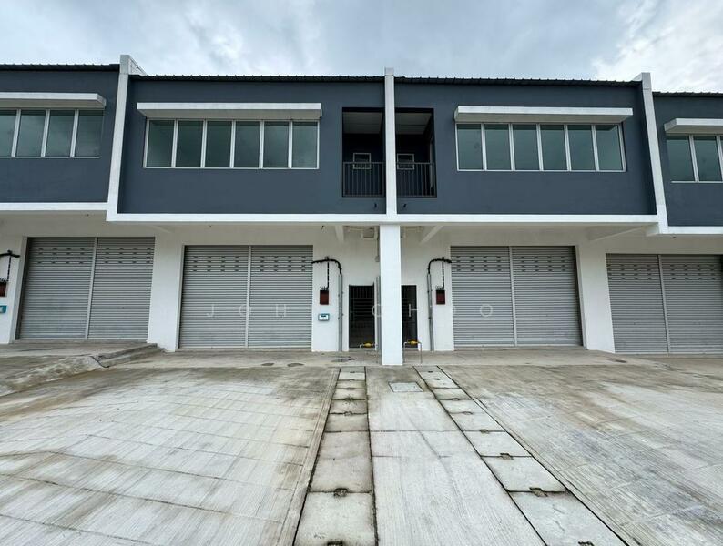 Stellar Park @ Vervo City, Kulai 1.5 Storey Terrace Factory For Sale - 1